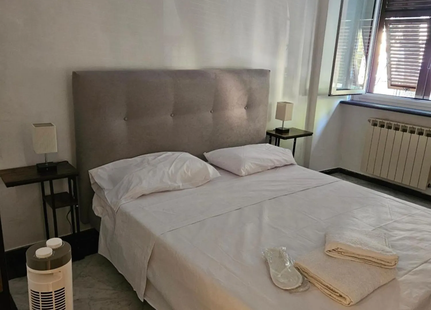 Hotel Casa Regis - Free Parking Genova Affittacamere