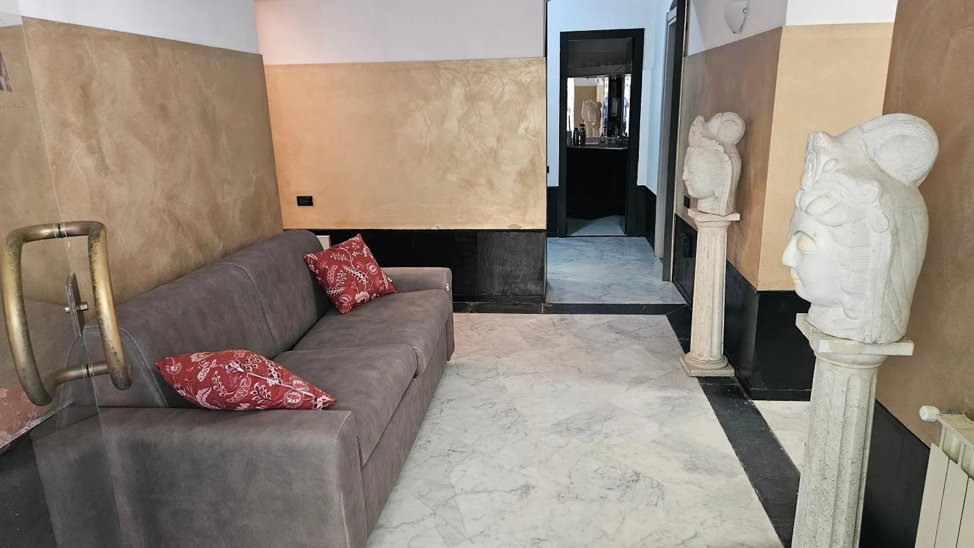 Hotel Casa Regis - Free Parking Genova 0*,