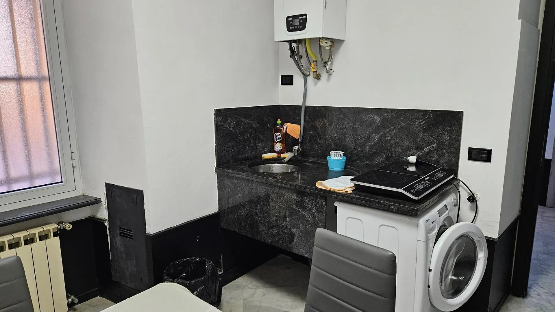 Affittacamere Hotel Casa Regis - Free Parking Genova